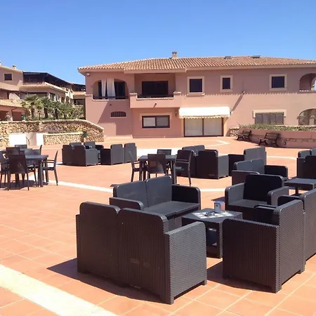 Trilocale I Fari Apartment *